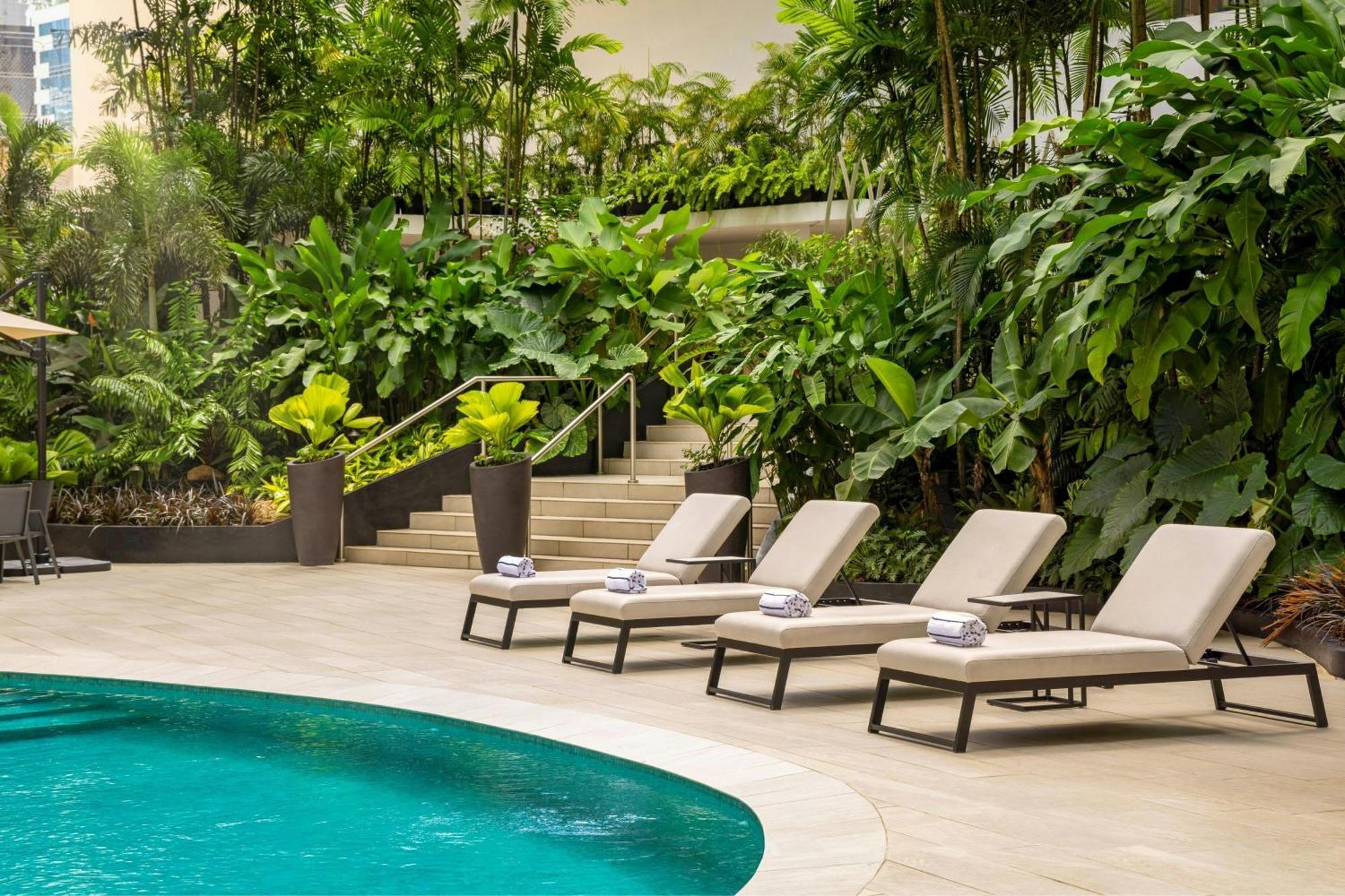 Renaissance Panama City Hotel Exterior photo