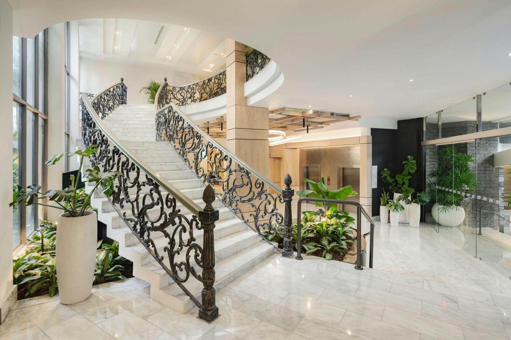 Renaissance Panama City Hotel Exterior photo